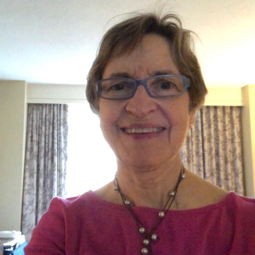 Meet your Posher, Emily